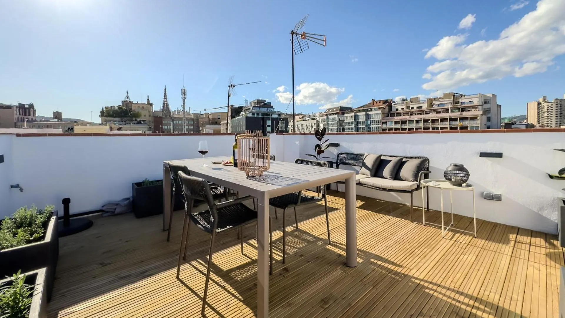 Apartment Oasis Suites Downtown Barcelona Spain