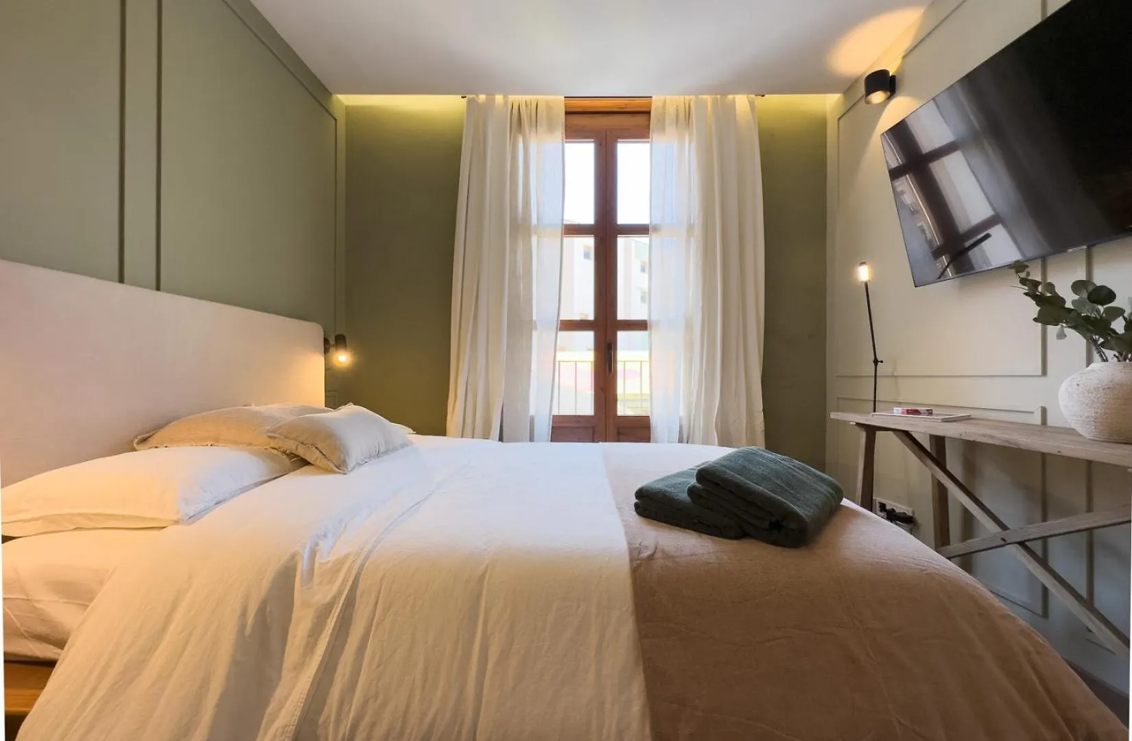 Apartment Oasis Suites Downtown Barcelona Spain